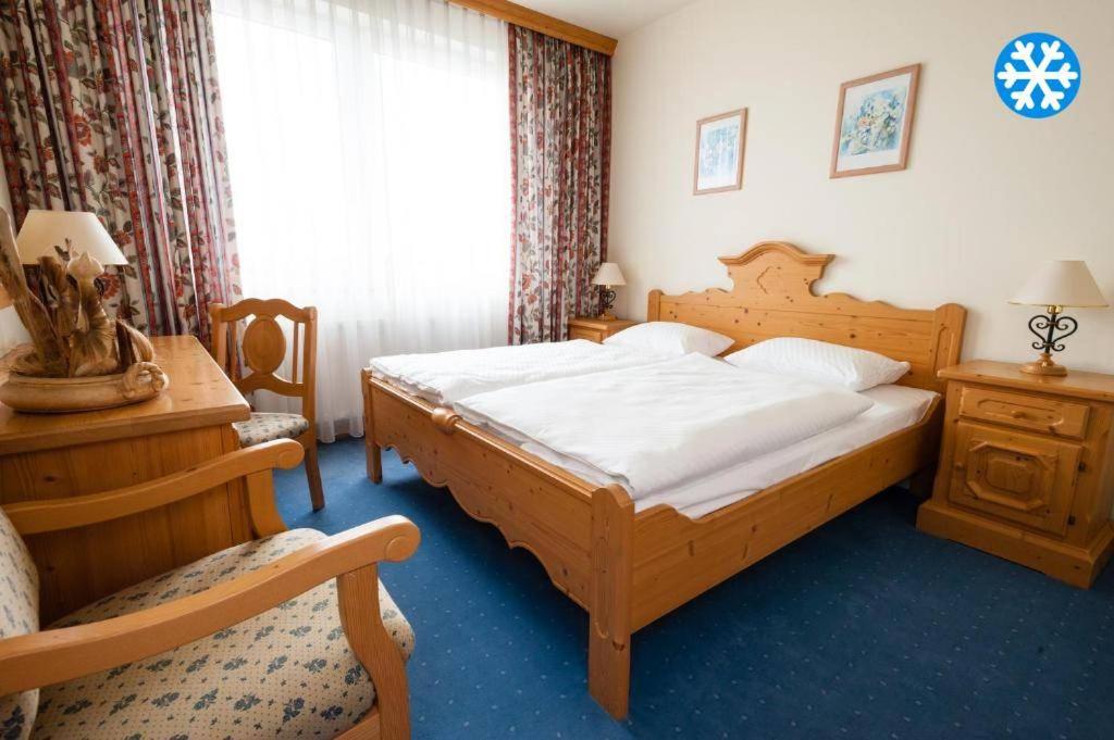 Hotel Partner Варшава Экстерьер фото