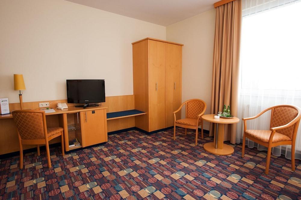 Hotel Partner Варшава Экстерьер фото