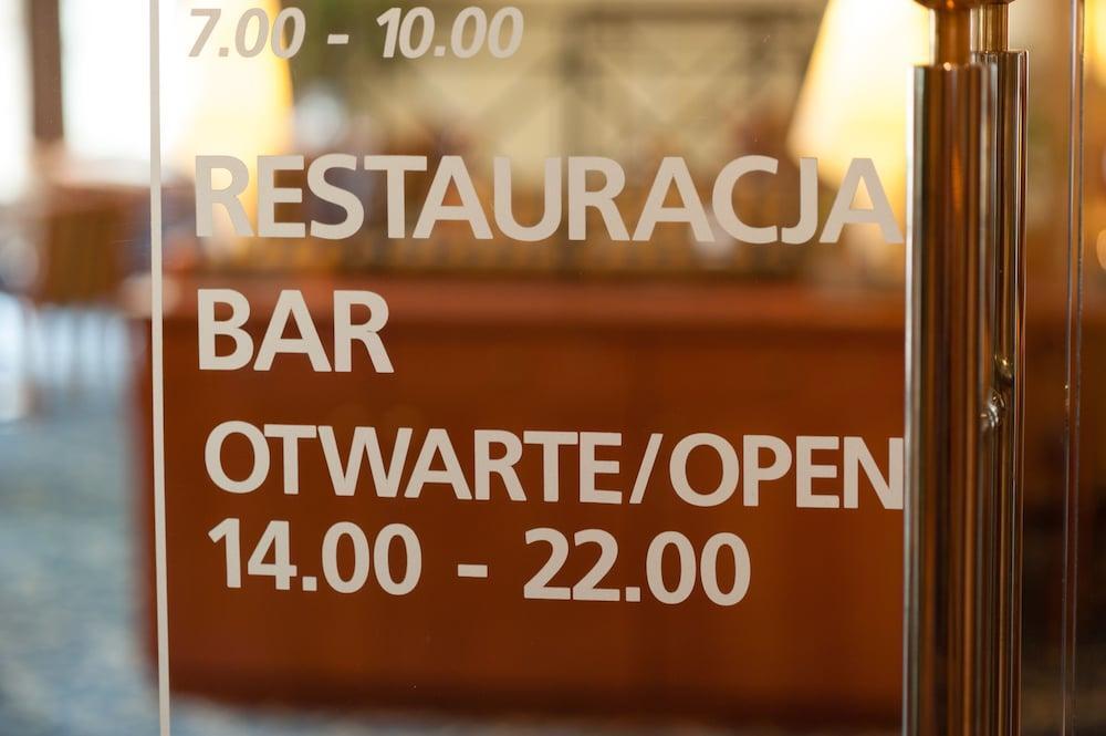 Hotel Partner Варшава Экстерьер фото